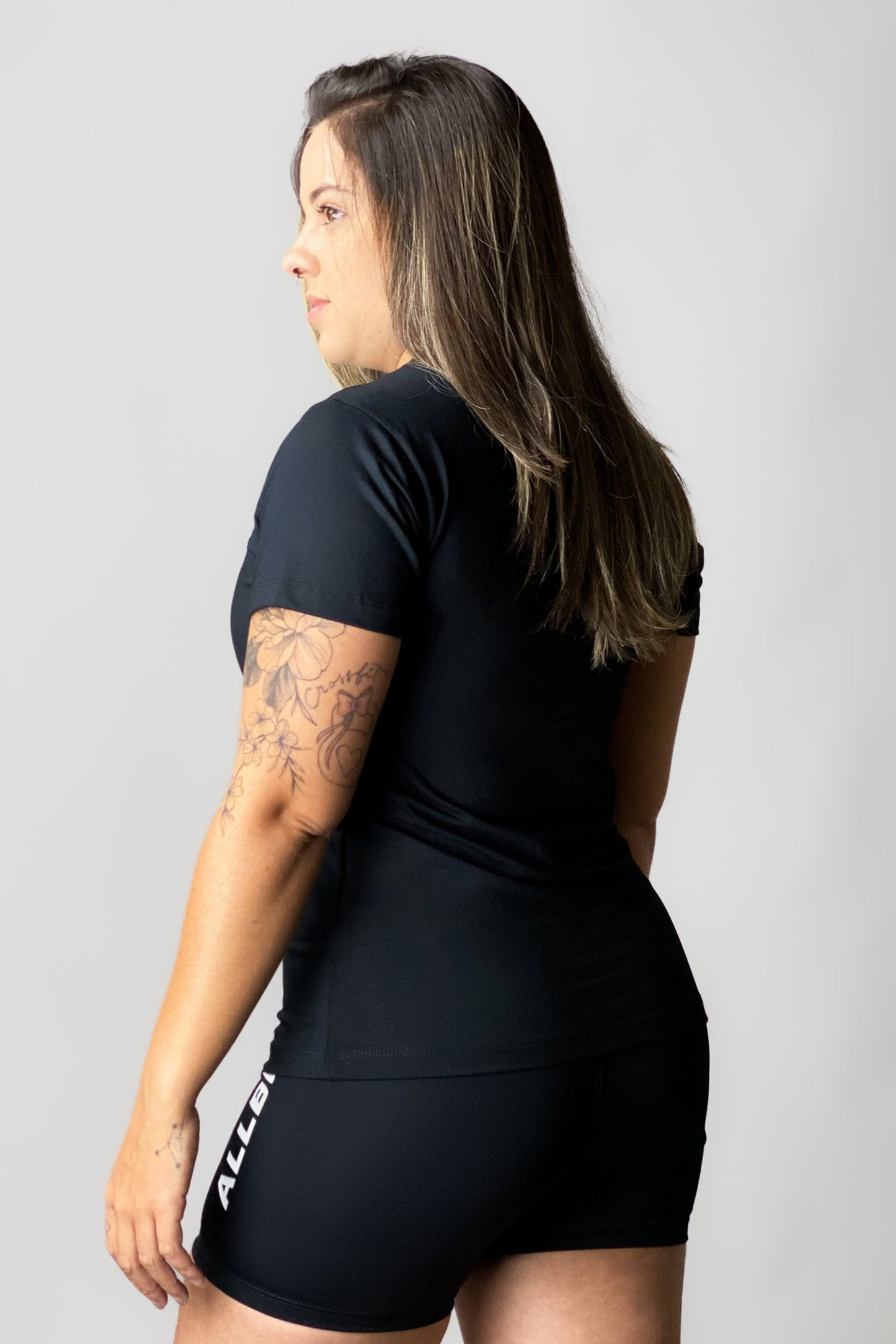 Camiseta Feminina Tech Light Preta allbrve