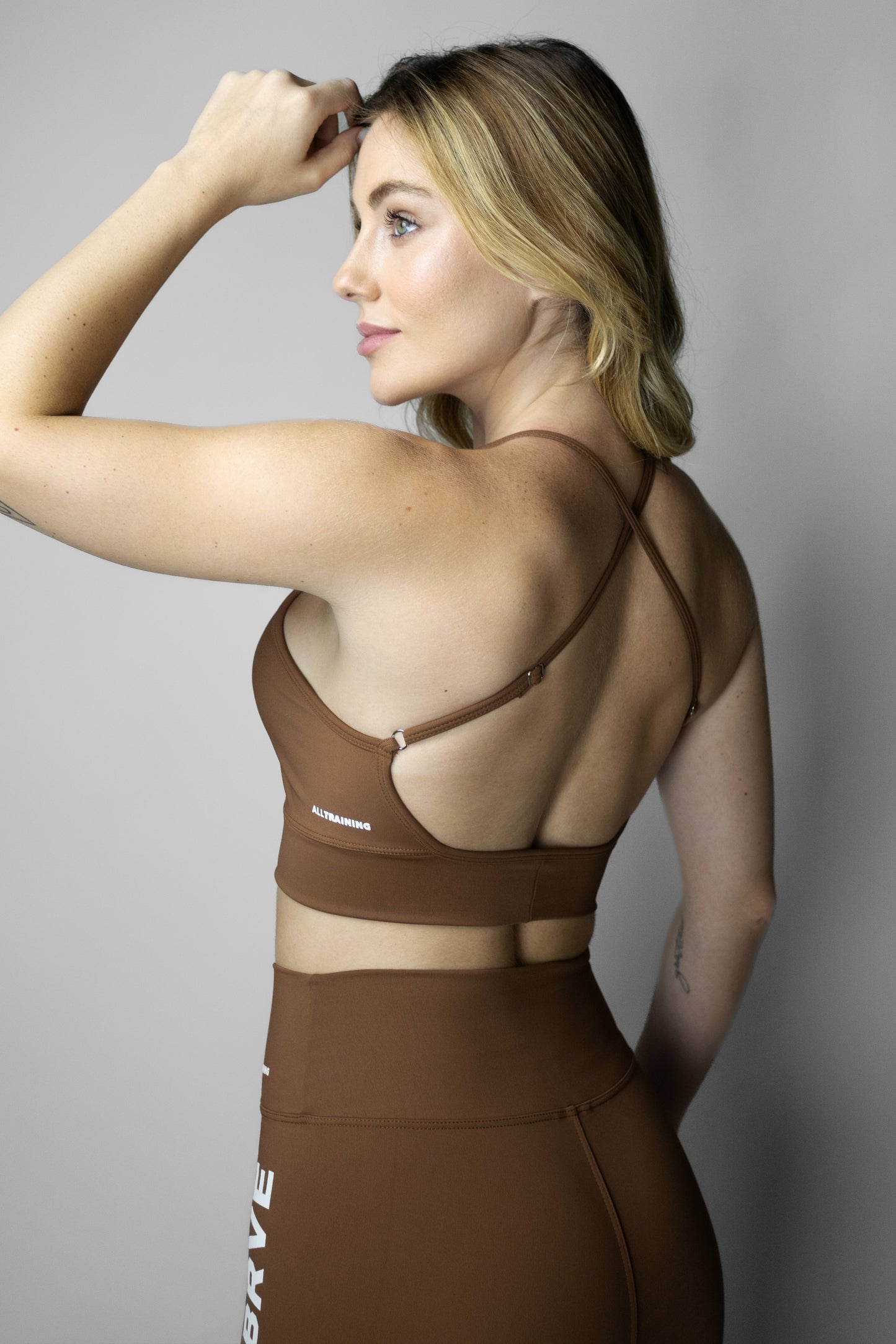 Top Feminino Alltraining Act Marrom Mocha Allbvre