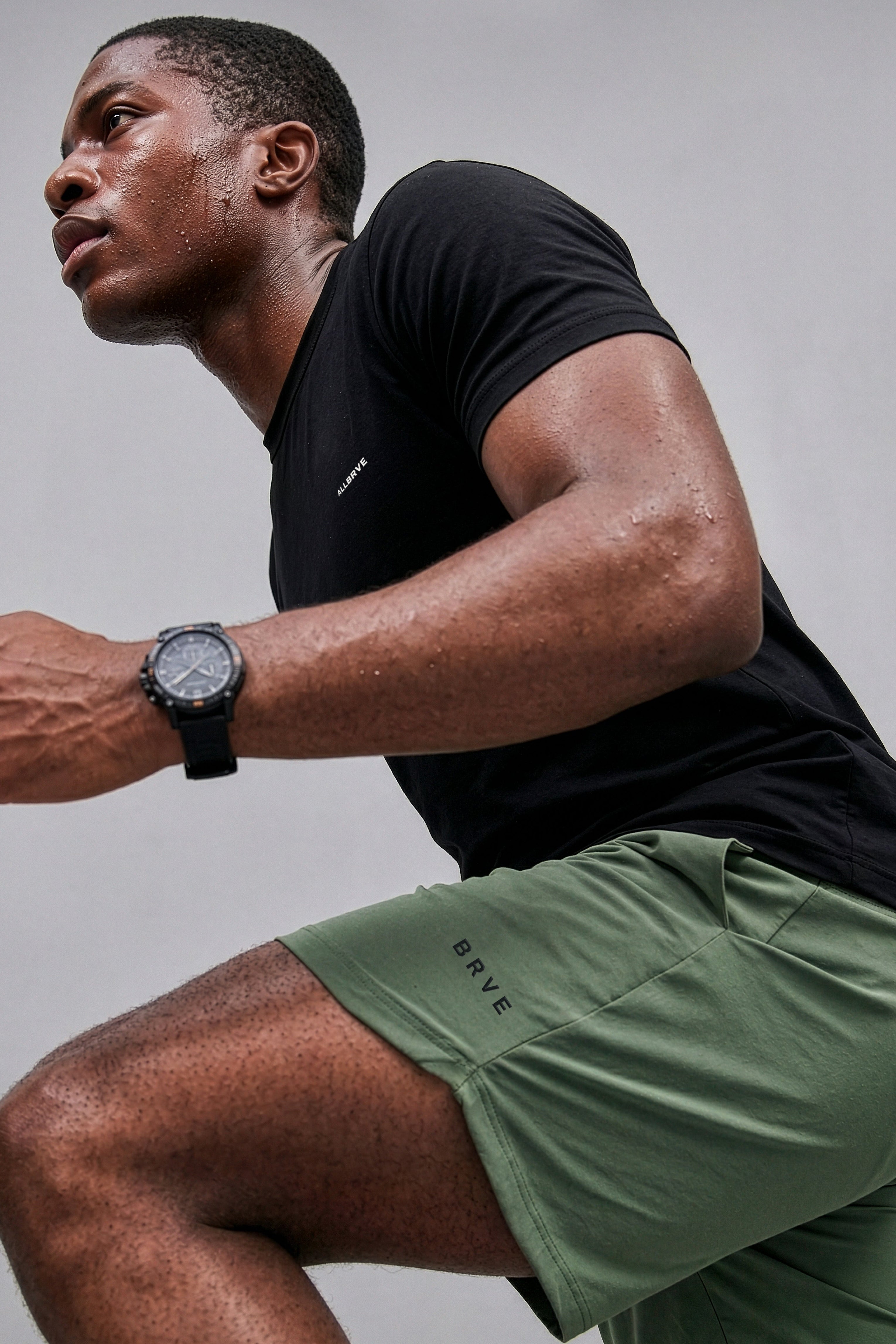 Shorts Masculino AllTraining Light Verde Army