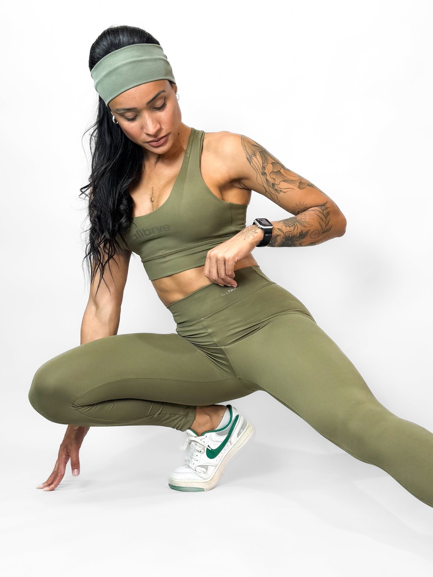 Top Nadador Alltraining Essential Verde Oliva