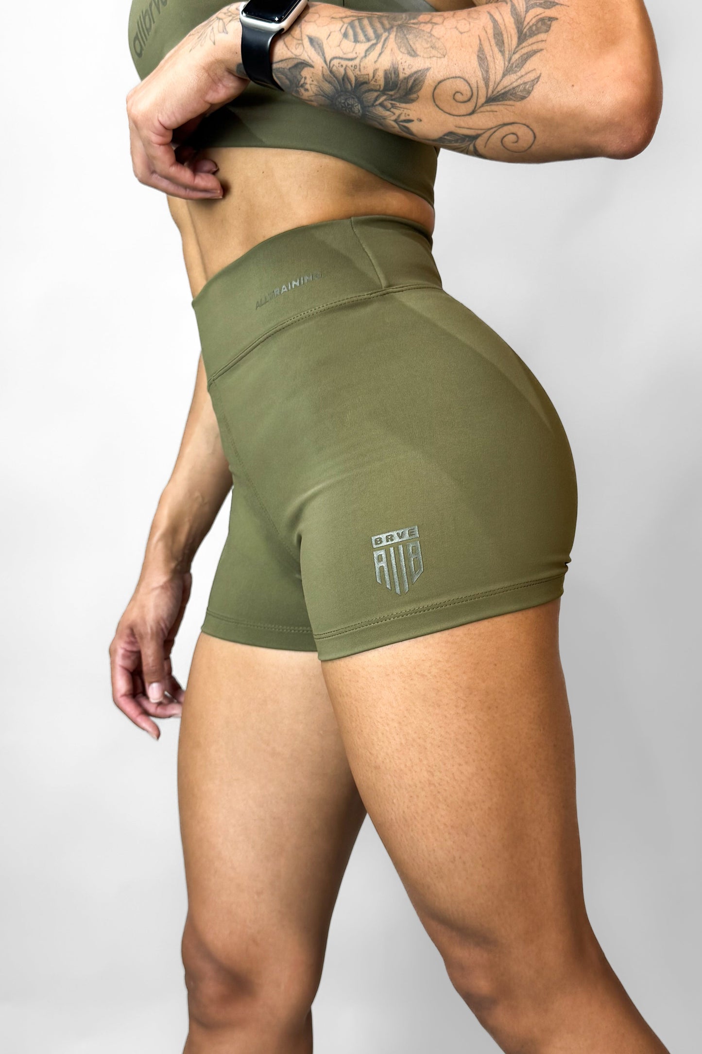 Shorts Feminino Act Verde Oliva