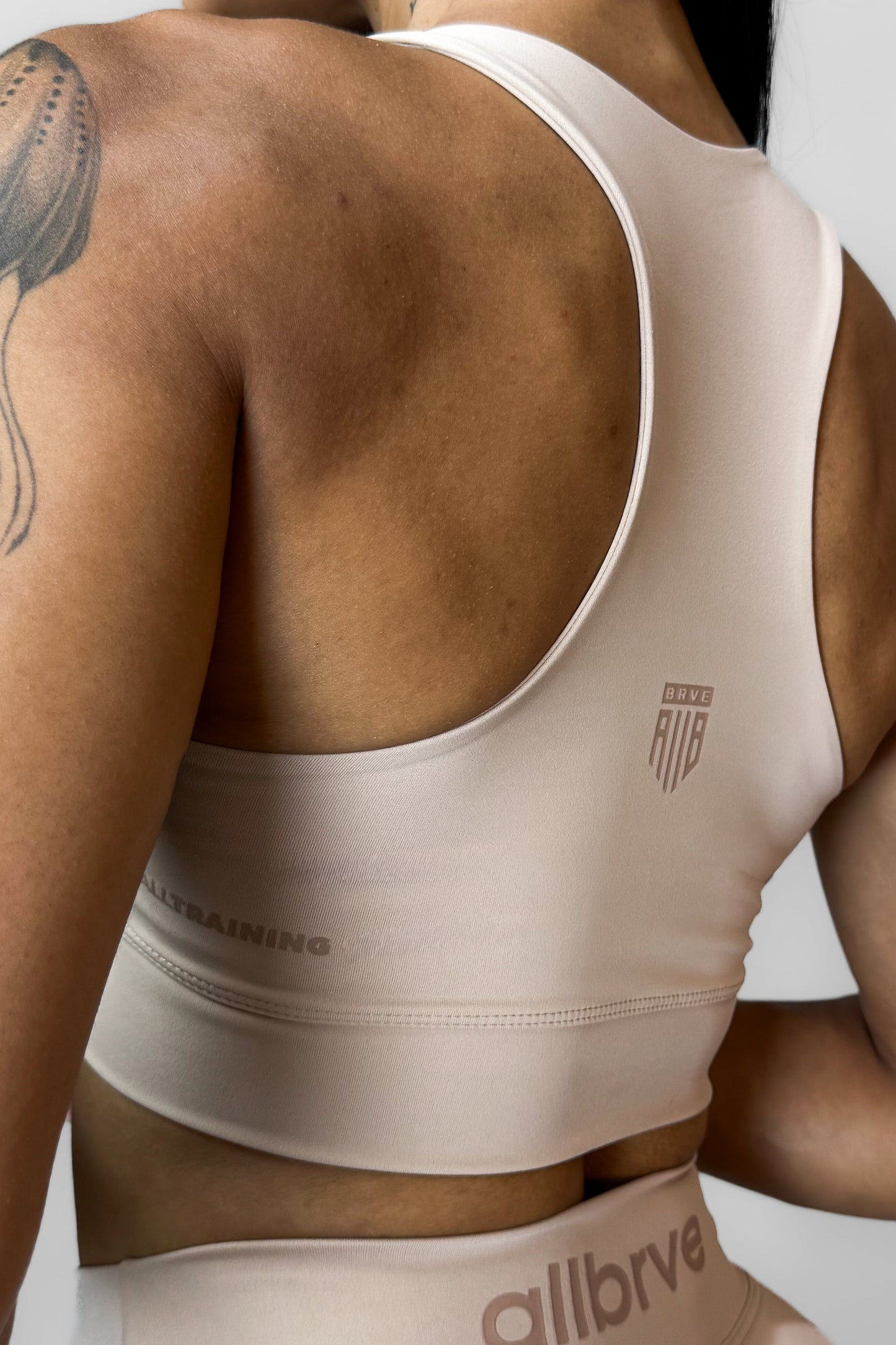 Top Nadador Alltraining Essential Creme