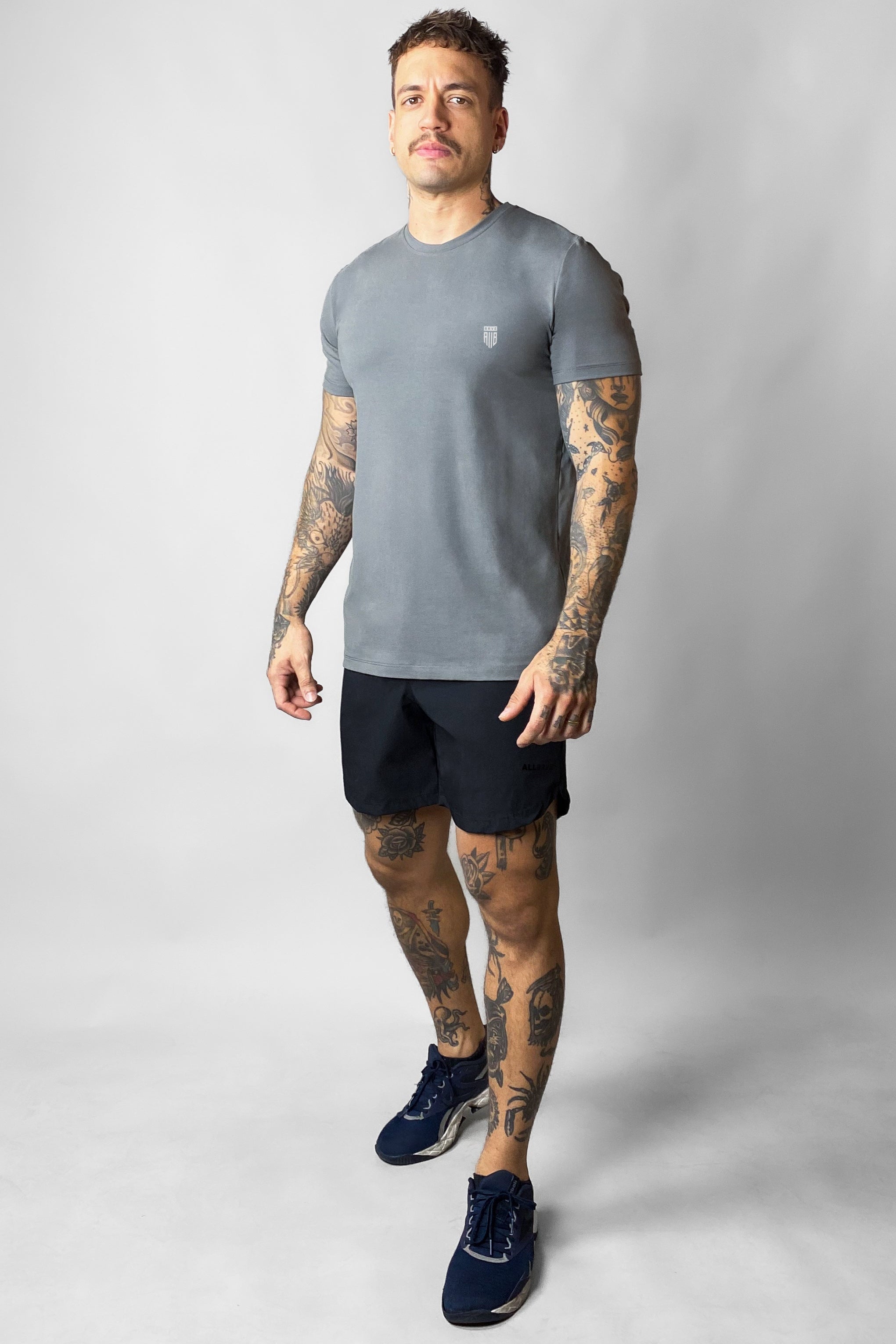 Camiseta Masculina Tech Light Cinza Chumbo ALLBRVE Refletivo