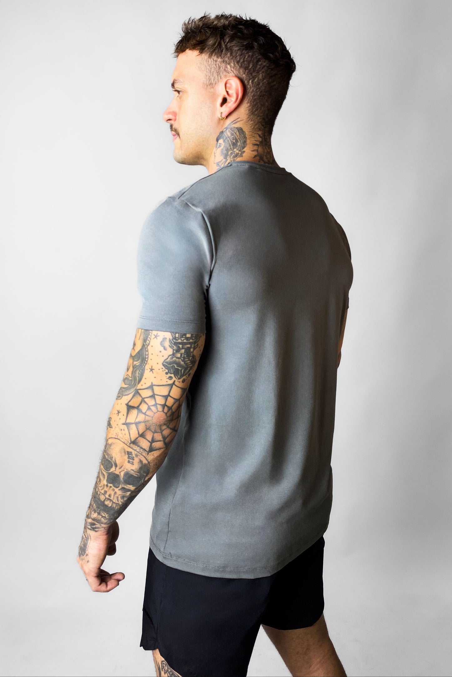 Camiseta Masculina Tech Light Cinza Chumbo ALLBRVE Refletivo